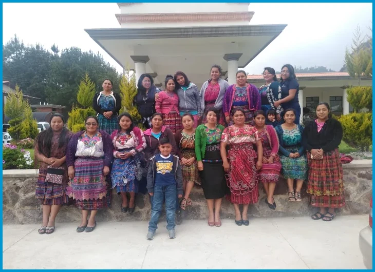 Formación profesional para jóvenes y mujeres · Guatemala - CI
